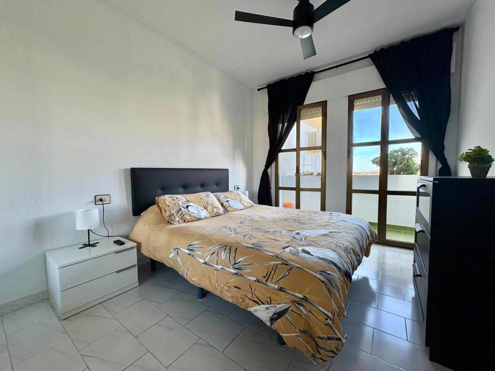 Kion Beach Appartment Mijas-Costa Malaga Zewnętrze zdjęcie